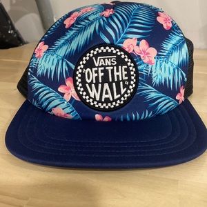 Hawaiian vans trucker hat